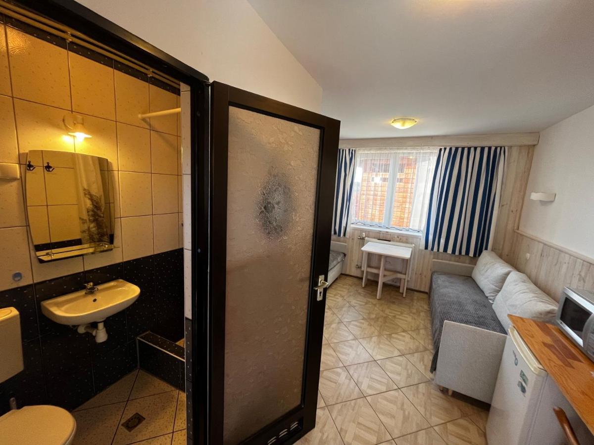 Hotel Azak Sarbinowo Exterior foto